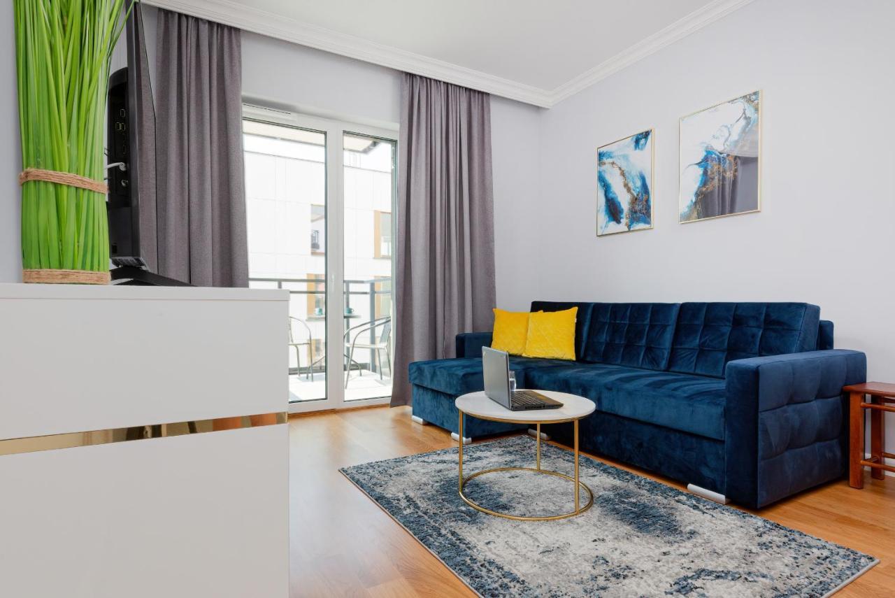 Apartament Dom Przy Okrzei By Renters Prestige Warschau Buitenkant foto