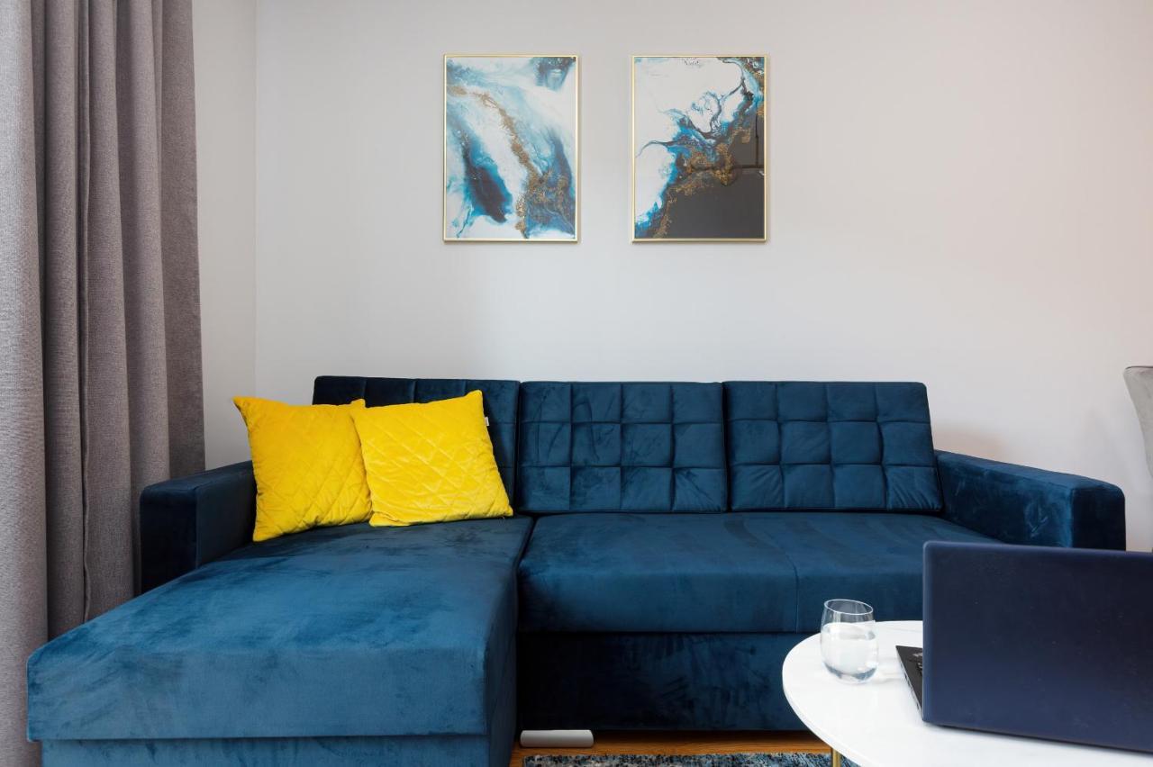 Apartament Dom Przy Okrzei By Renters Prestige Warschau Buitenkant foto